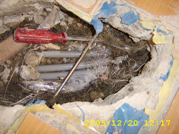 인천 모 빌라 피비관 누수(난방온돌관에 의해 피비관 녹음) 