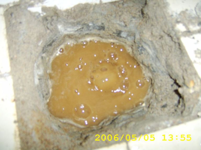 서울 창전동 vip 빌라 온수 강관 누수(파이프 부식 심하여 결국은 배관 공사 시공하기로) 